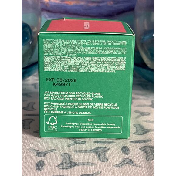 Innisfree Cherry Blossom Glow Tone-Up Cream - Picture 3 of 5